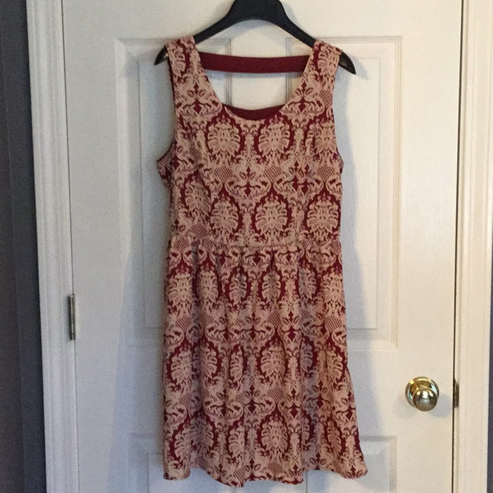 Love Culture/Sugarmint garnet/cream dress
